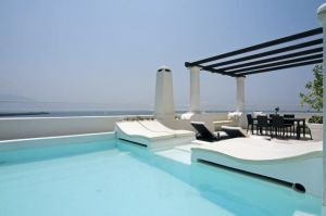Stylish outdoor living poolside - outdoor living designs images.jpg